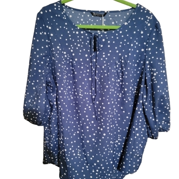 BloomChic Tops - Blouse